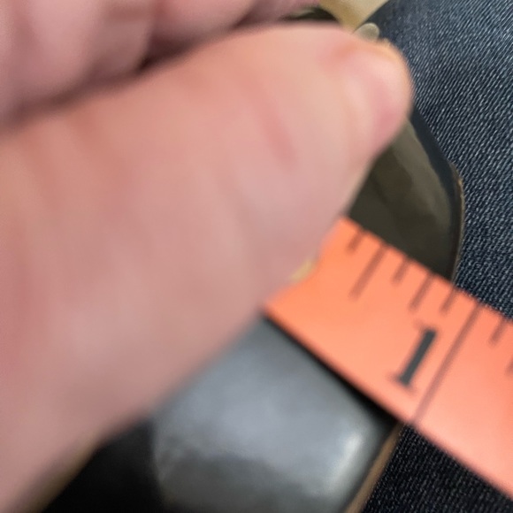 Vince Camuto patent leather shoes. Worn once! Size 8.5 - Picture 13 of 13